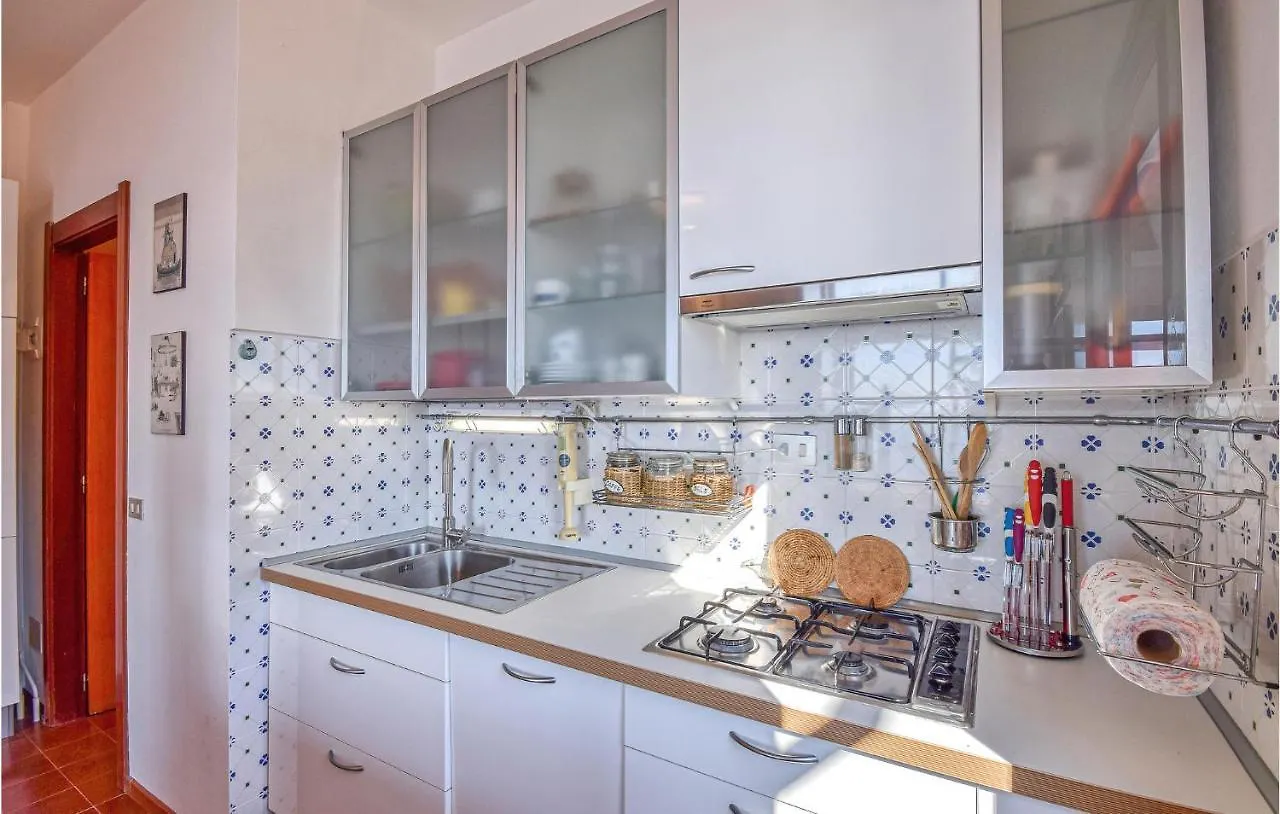 Amazing Home In Puntarospo With House Sea View Litorno 0*,